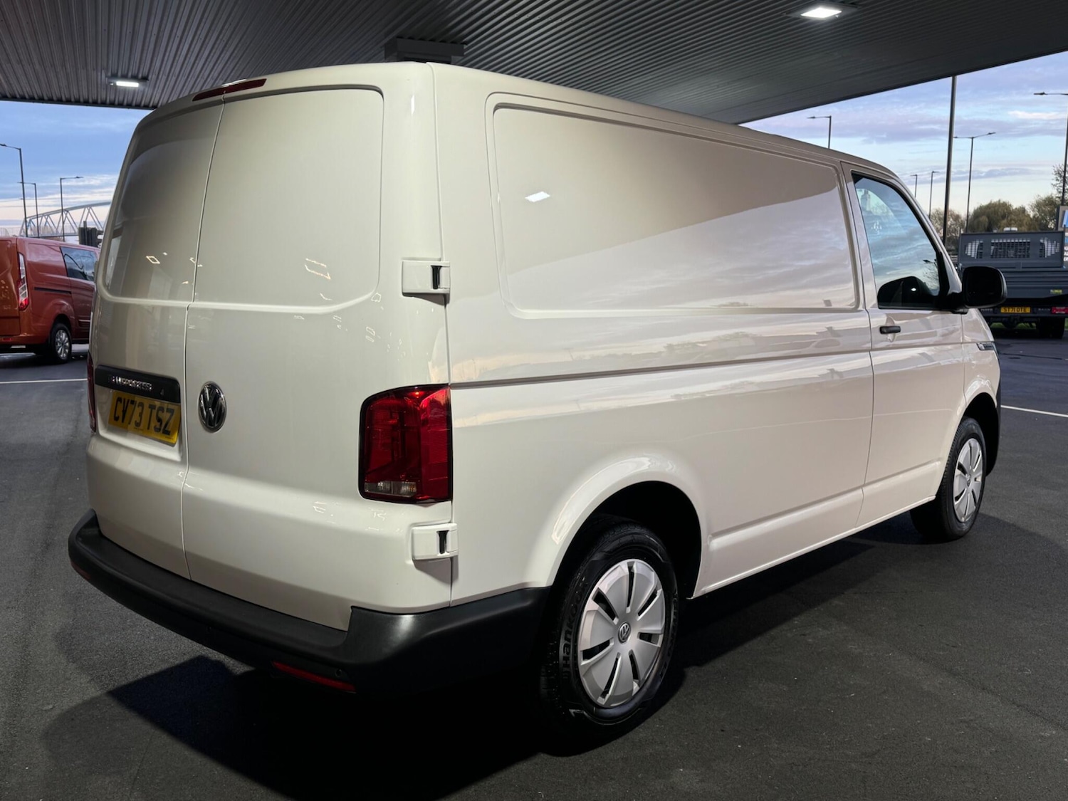 Used Volkswagen Transporter 2023 for sale - 76658857: Photo 9