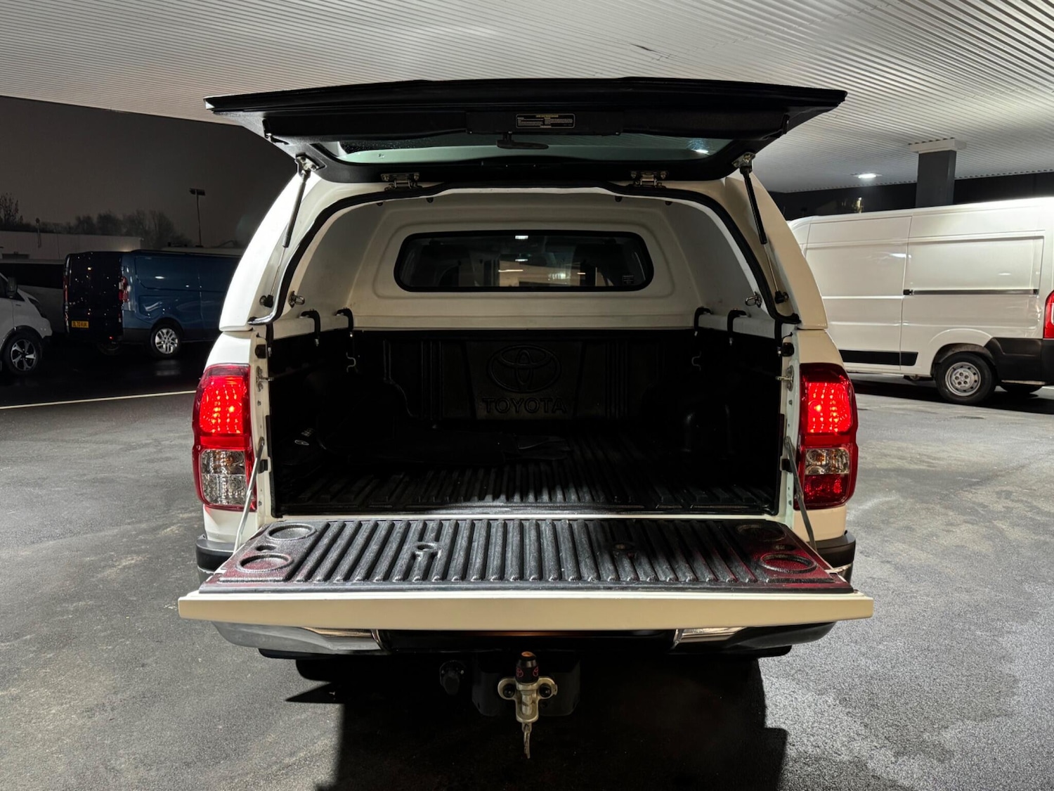 Used Toyota Hilux 2023 for sale - 77509821: Photo 16