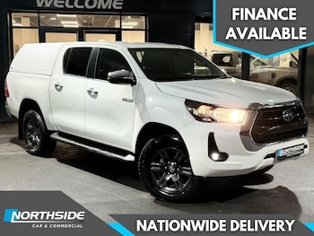 Used Toyota Hilux 2023 for sale - 77509821: Photo