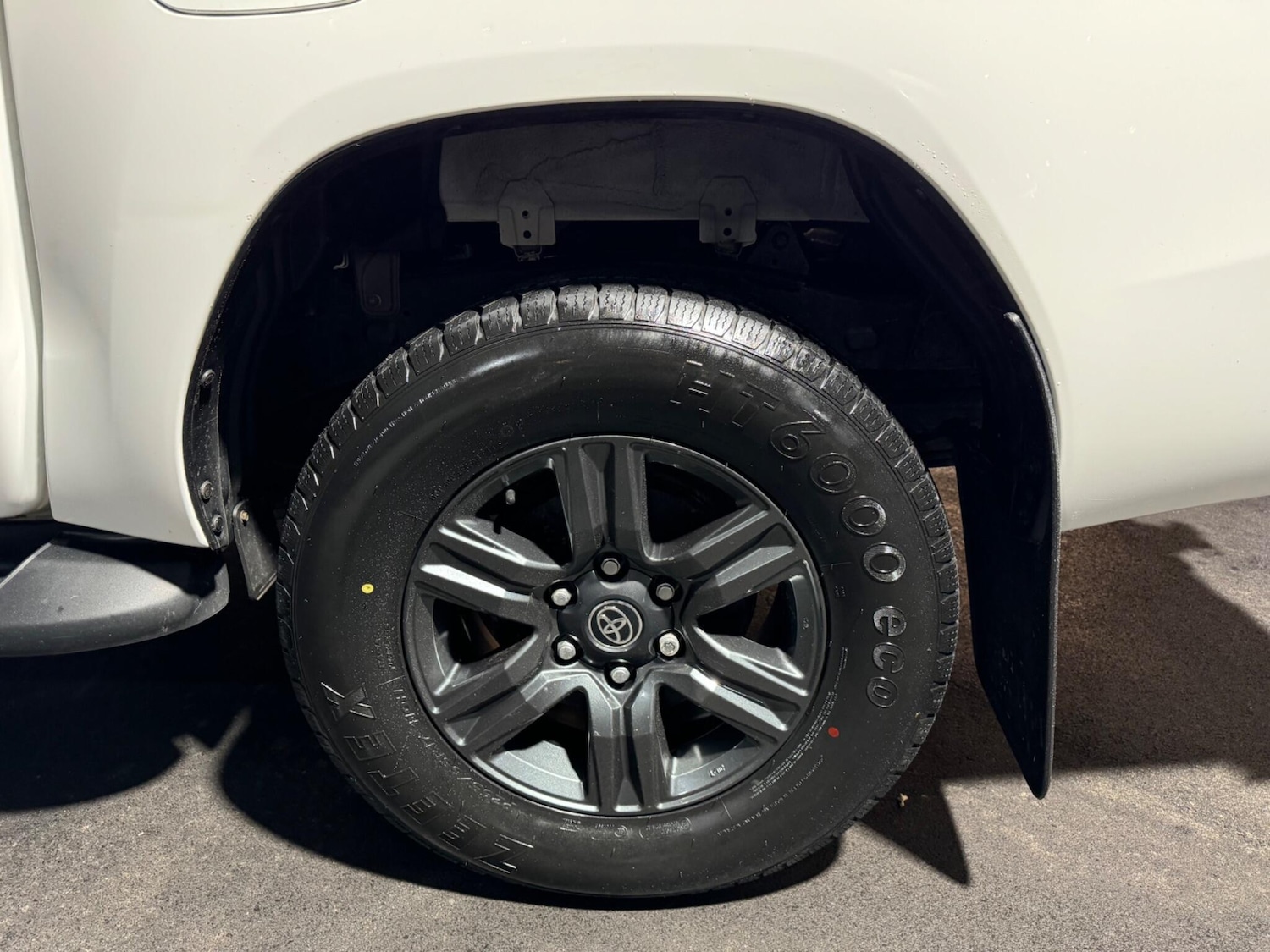 Used Toyota Hilux 2023 for sale - 77509821: Photo 26