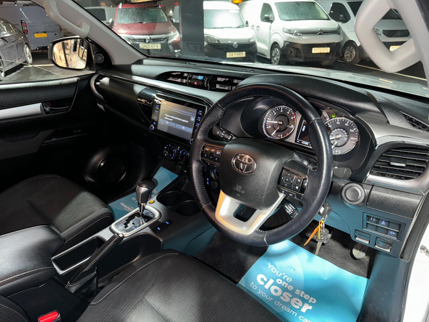 Used Toyota Hilux 2023 for sale - 77509821: Photo 33