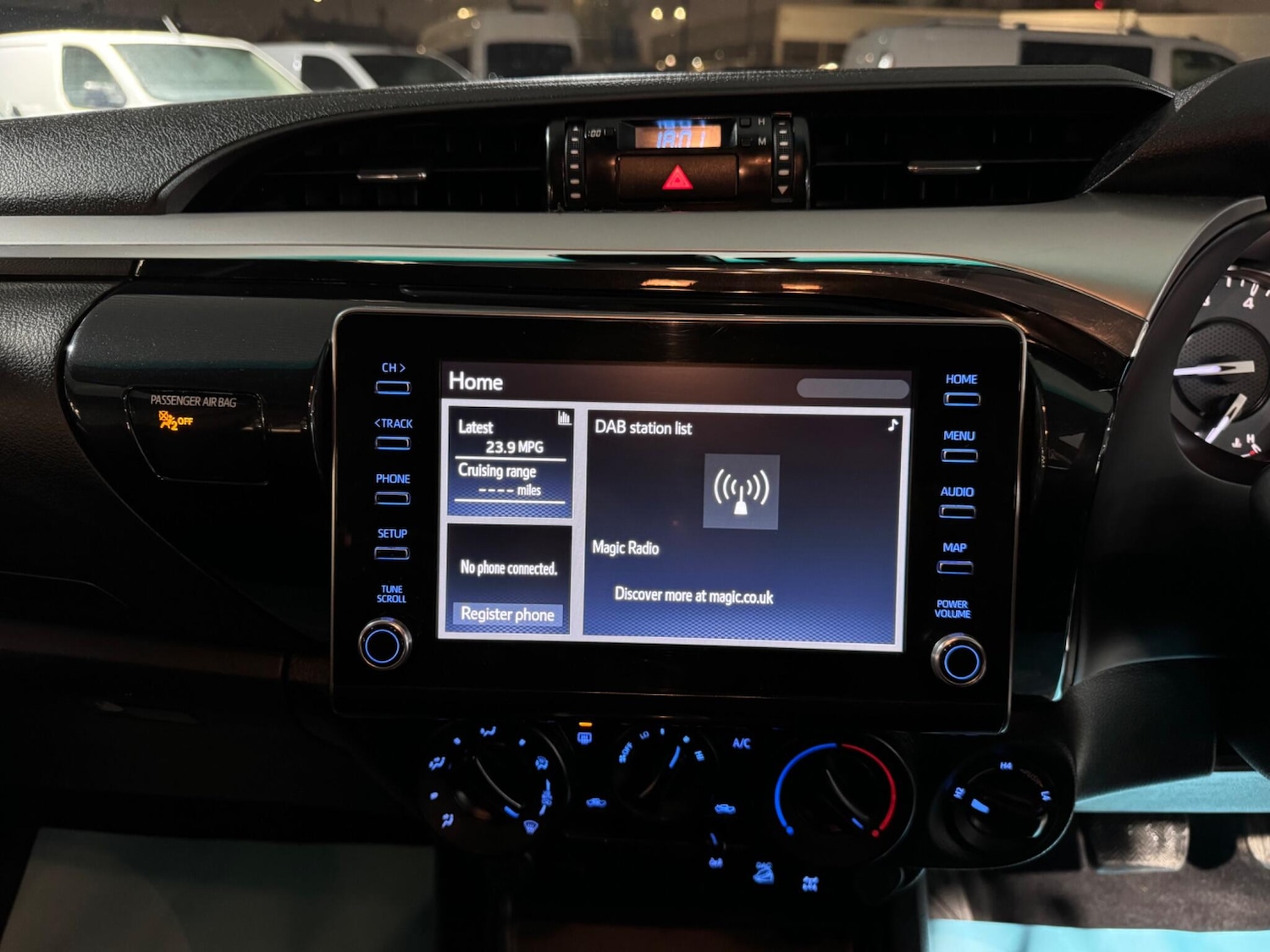 Used Toyota Hilux 2023 for sale - 77509821: Photo 41