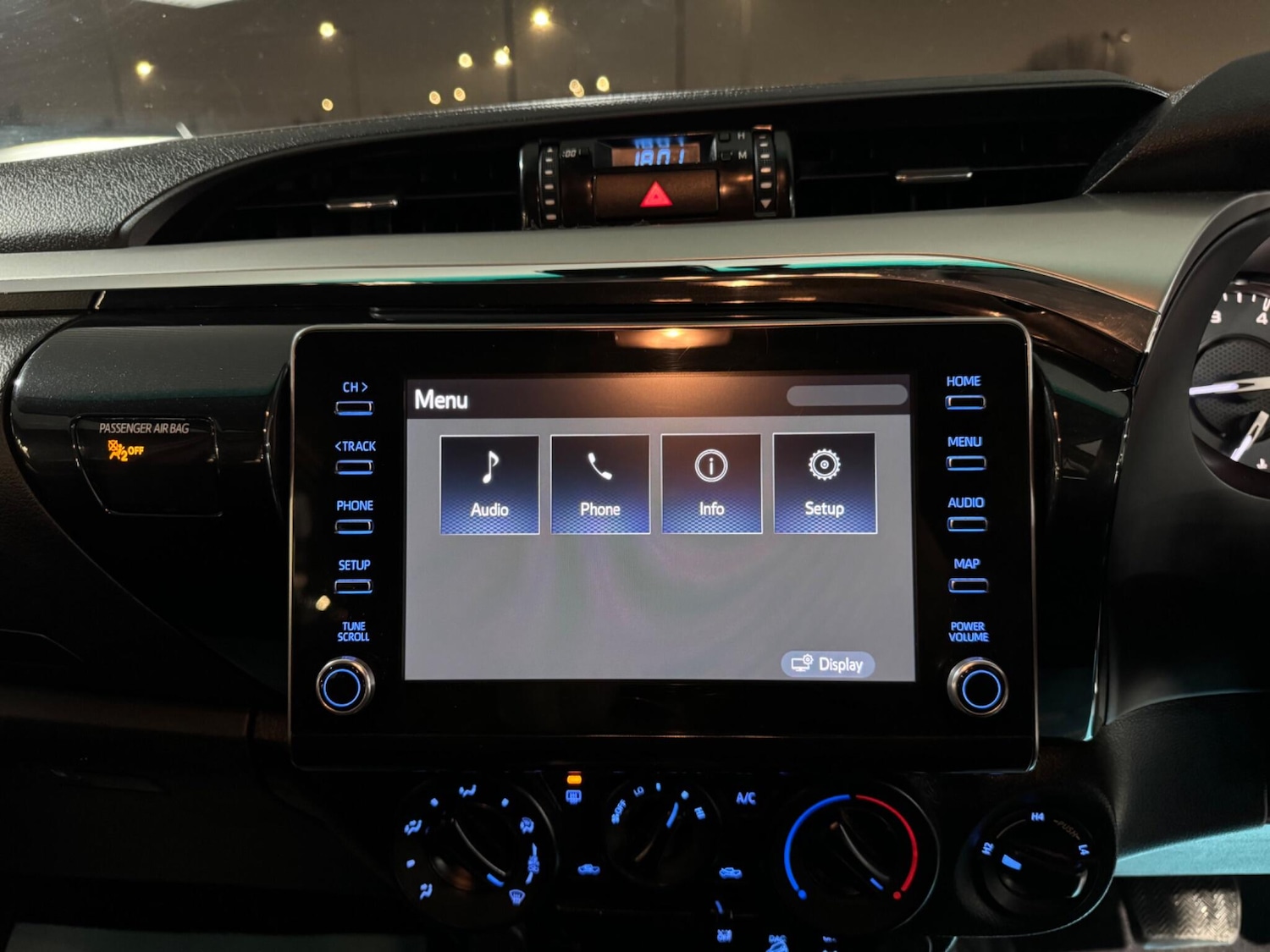 Used Toyota Hilux 2023 for sale - 77509821: Photo 42