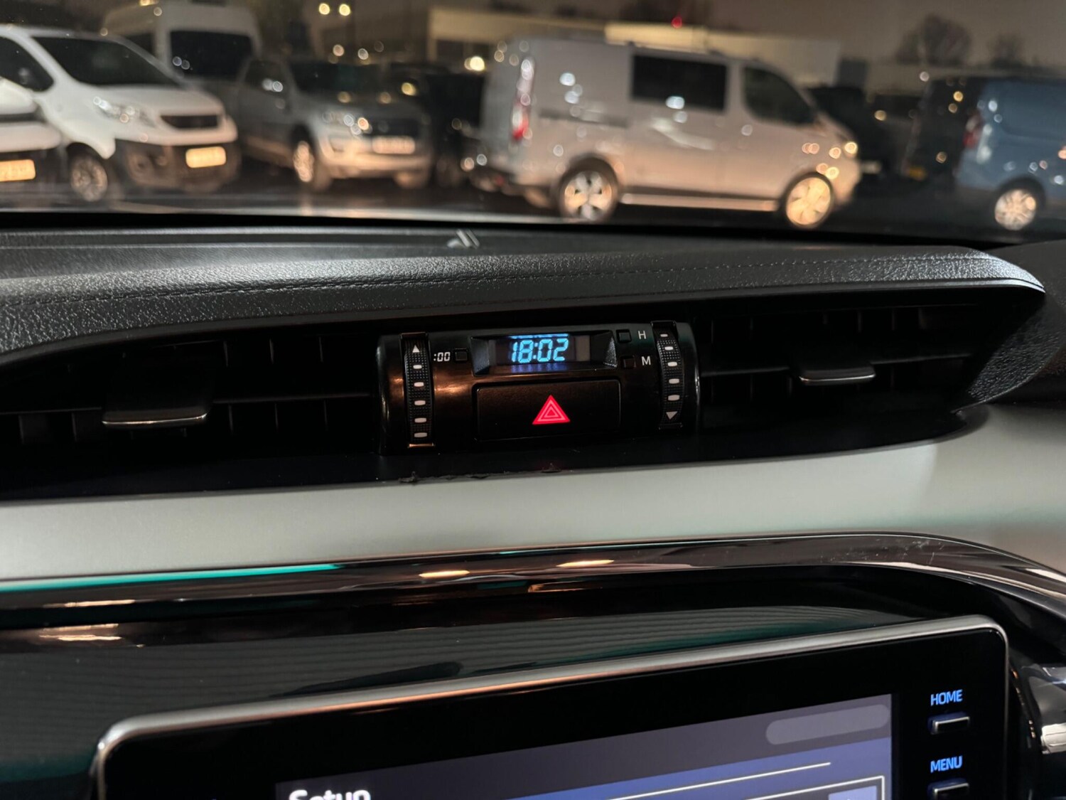 Used Toyota Hilux 2023 for sale - 77509821: Photo 44