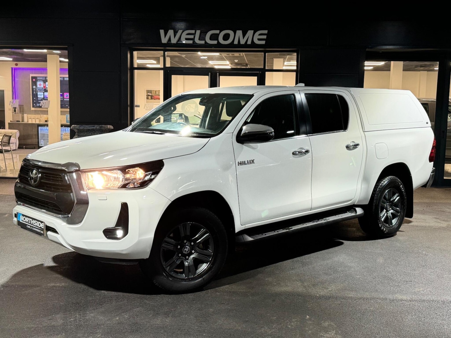 Used Toyota Hilux 2023 for sale - 77509821: Photo 5