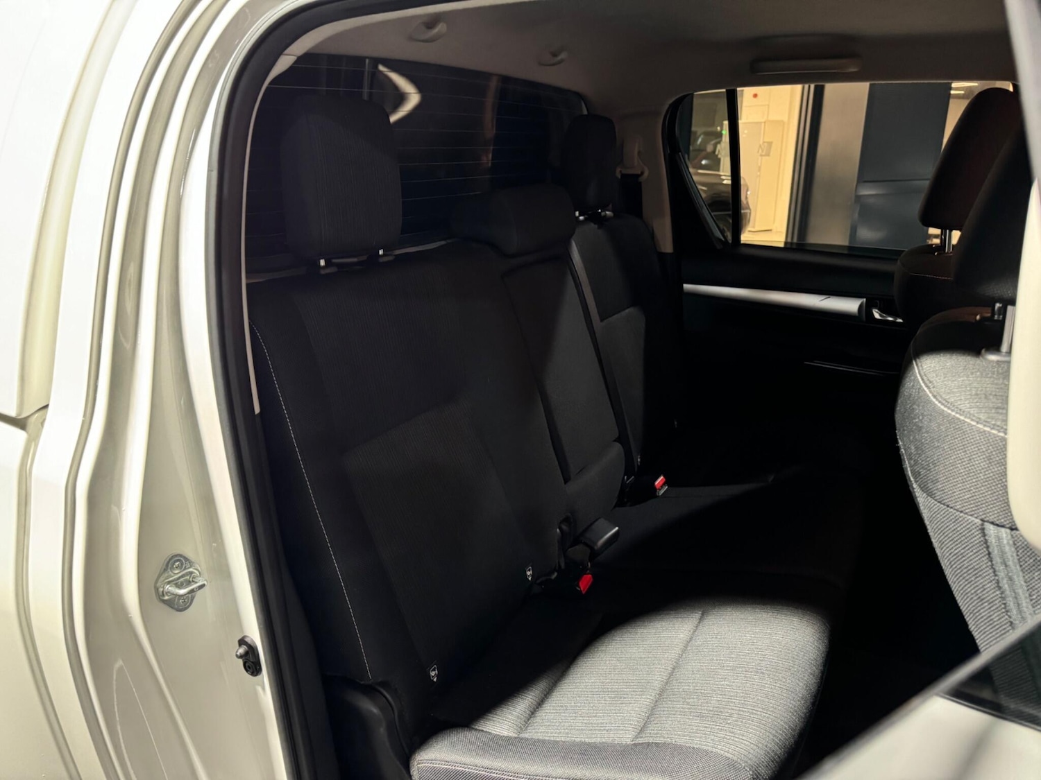 Used Toyota Hilux 2023 for sale - 77509821: Photo 58