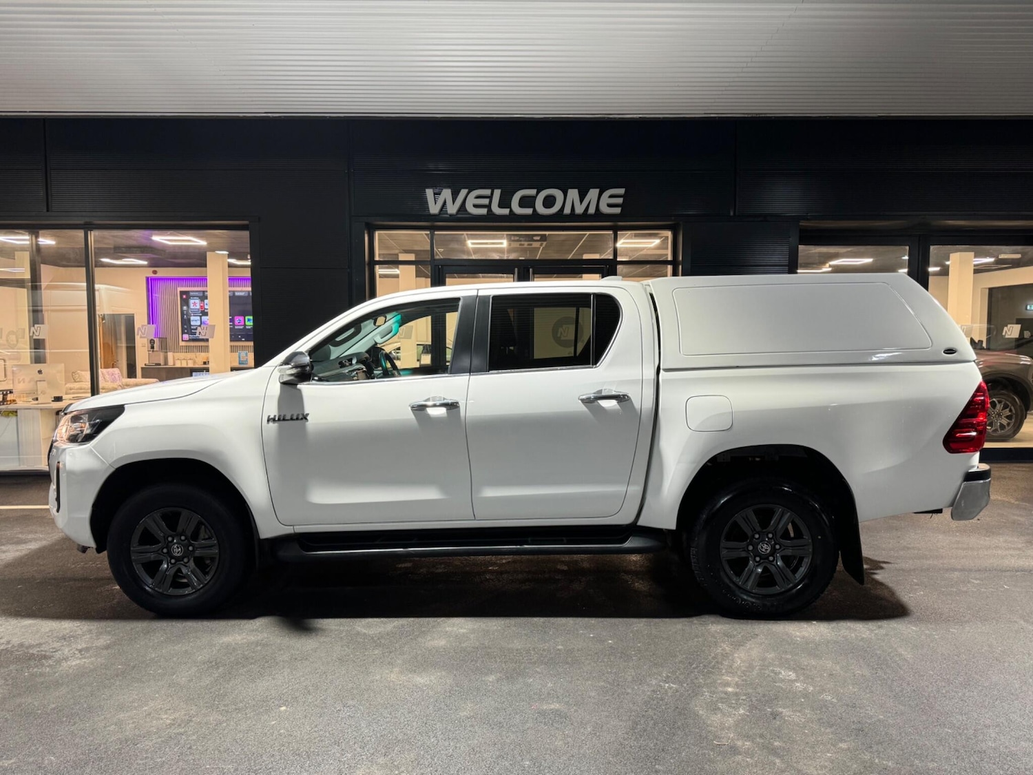 Used Toyota Hilux 2023 for sale - 77509821: Photo 7