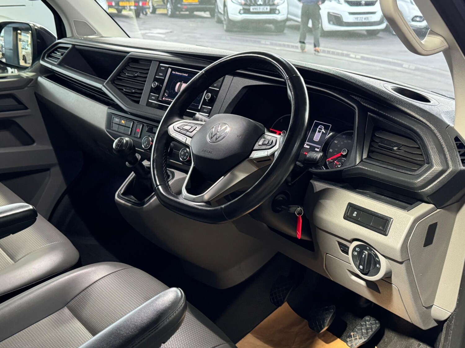 Used Volkswagen Transporter 2021 for sale - 76714403: Photo 41