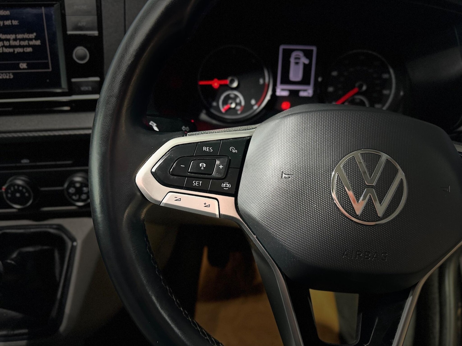 Used Volkswagen Transporter 2021 for sale - 76714403: Photo 44