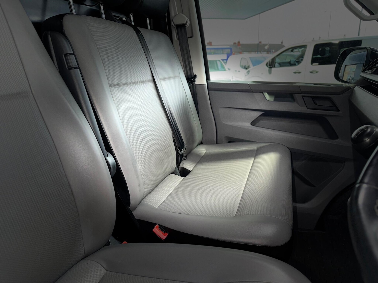 Used Volkswagen Transporter 2021 for sale - 76714403: Photo 71