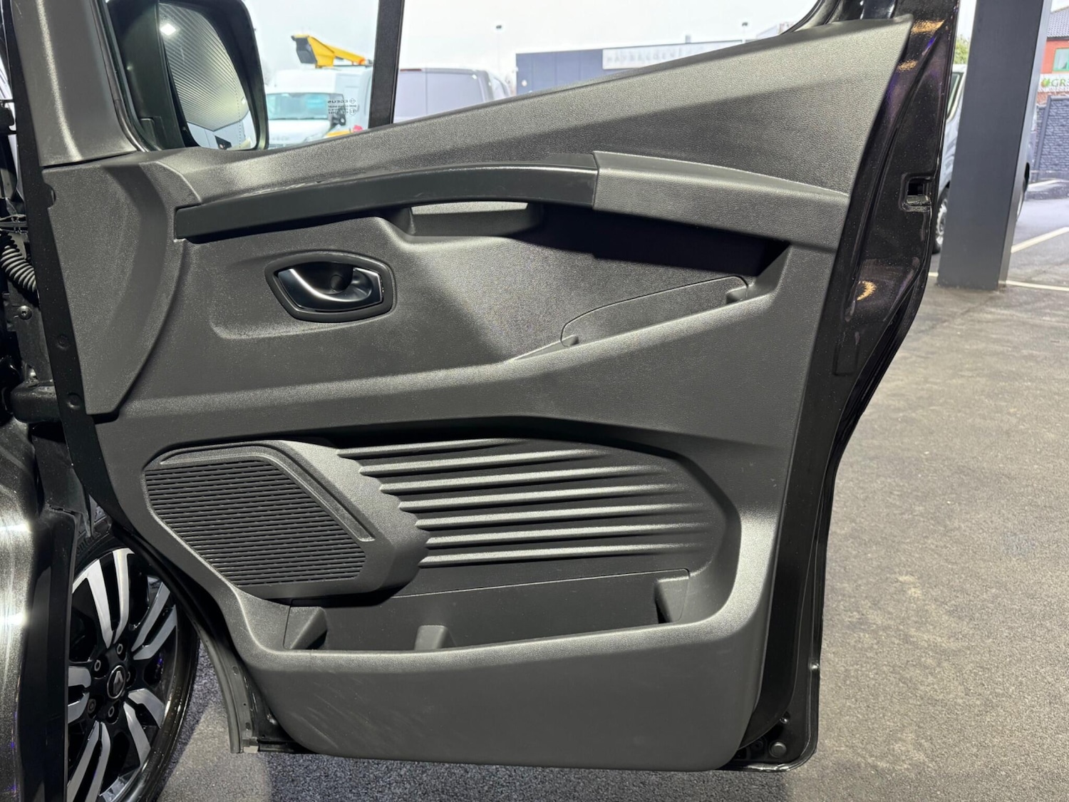 Used Renault Trafic 2023 for sale - 76823442: Photo 41