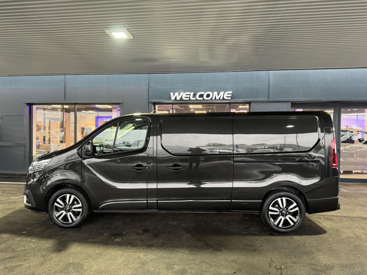 Used Renault Trafic 2023 for sale - 76823442: Photo 6