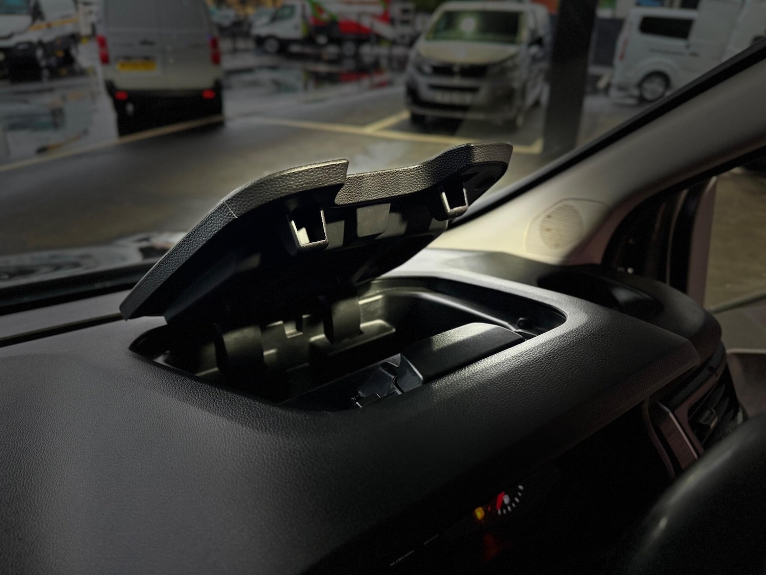 Used Renault Trafic 2023 for sale - 76823442: Photo 65