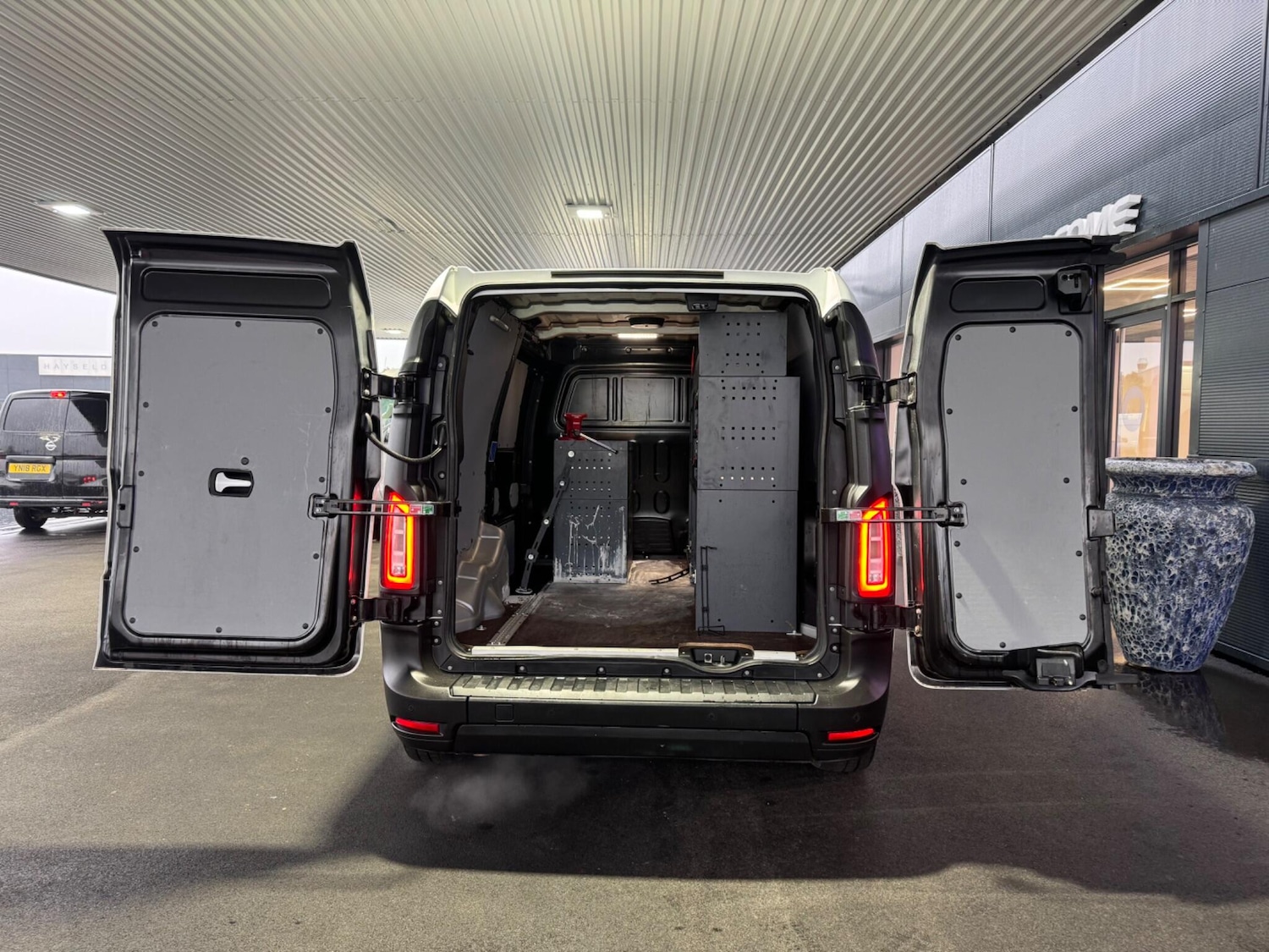 Used LEVC VN5 2021 for sale - 77456003: Photo 29