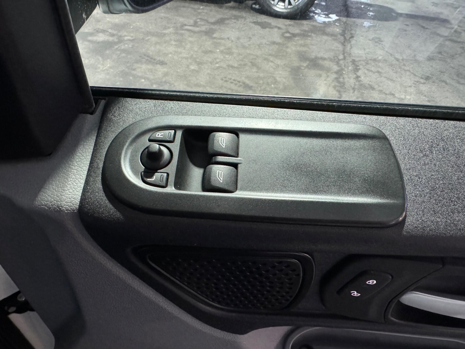 Used LEVC VN5 2021 for sale - 77456003: Photo 36