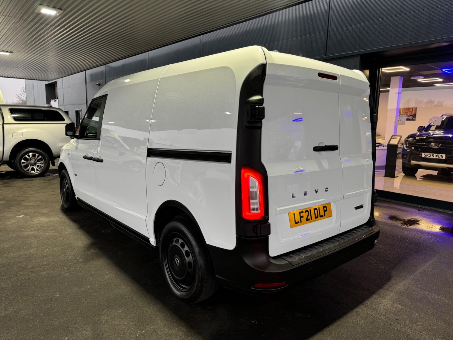 Used LEVC VN5 2021 for sale - 77456003: Photo 7