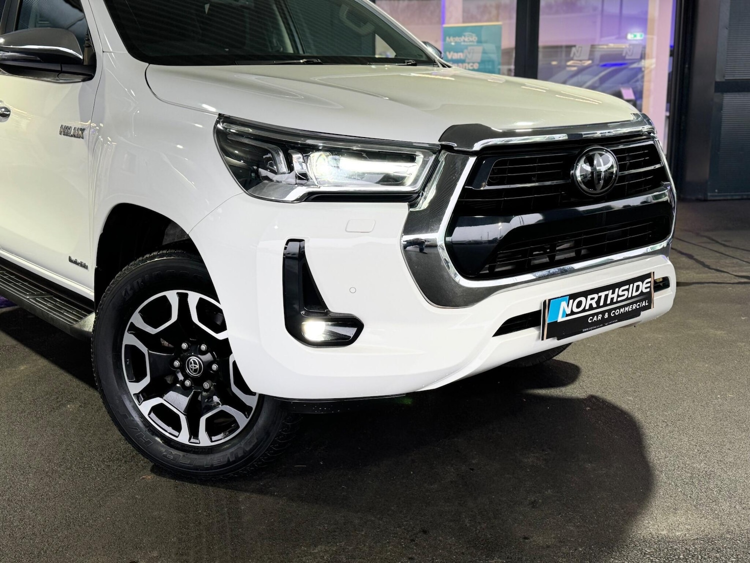 Used Toyota Hilux 2023 for sale - 77386355: Photo 11