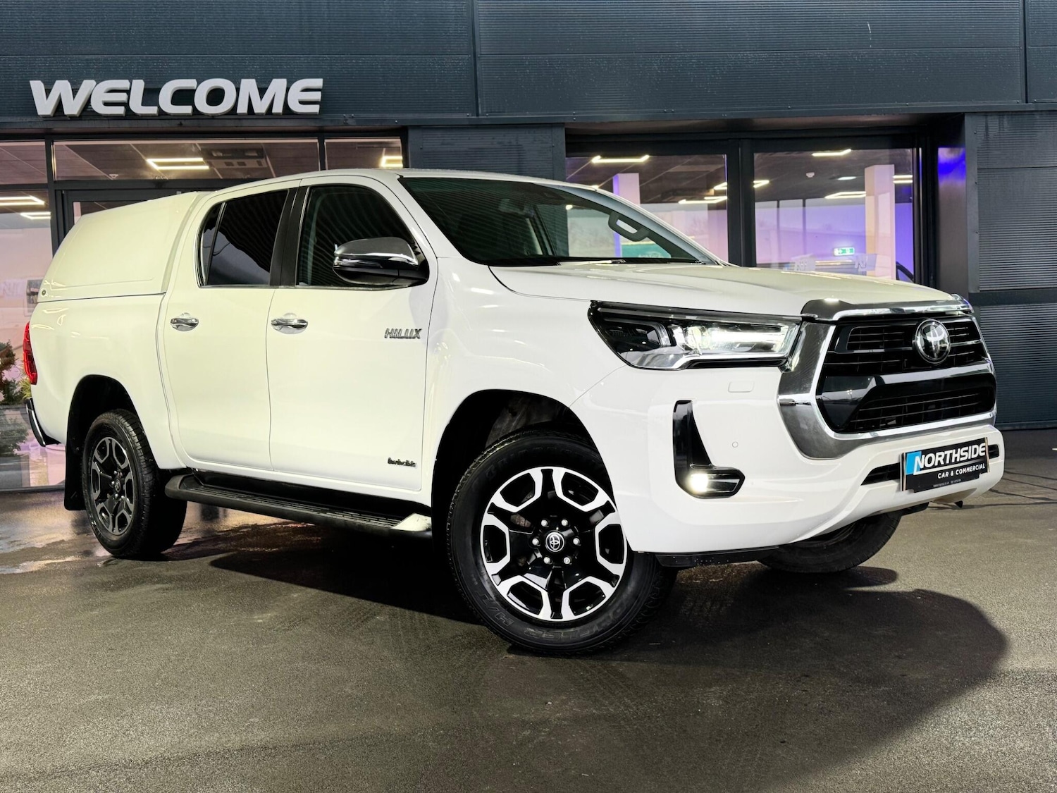 Used Toyota Hilux 2023 for sale - 77386355: Photo 17