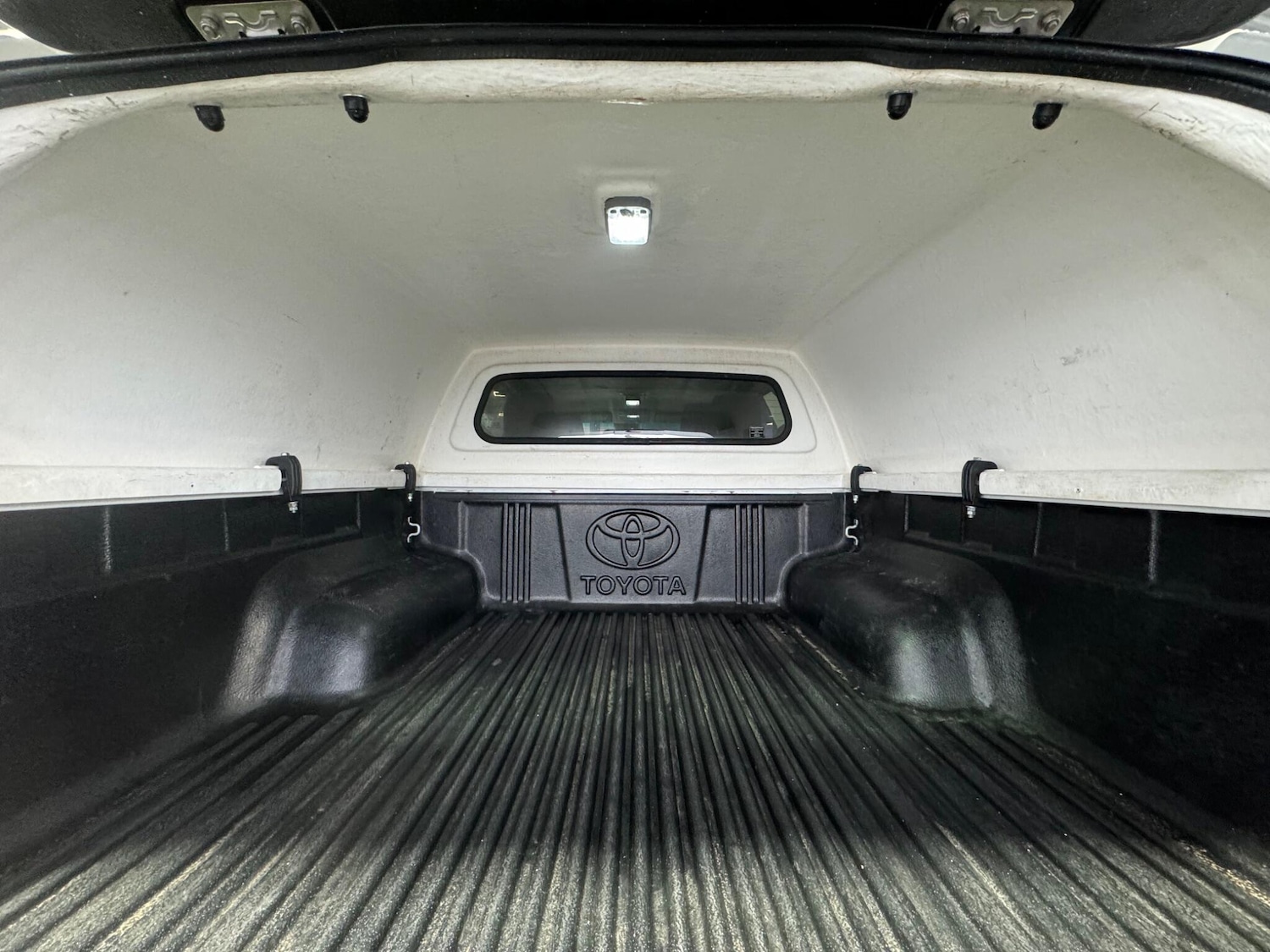 Used Toyota Hilux 2023 for sale - 77386355: Photo 27