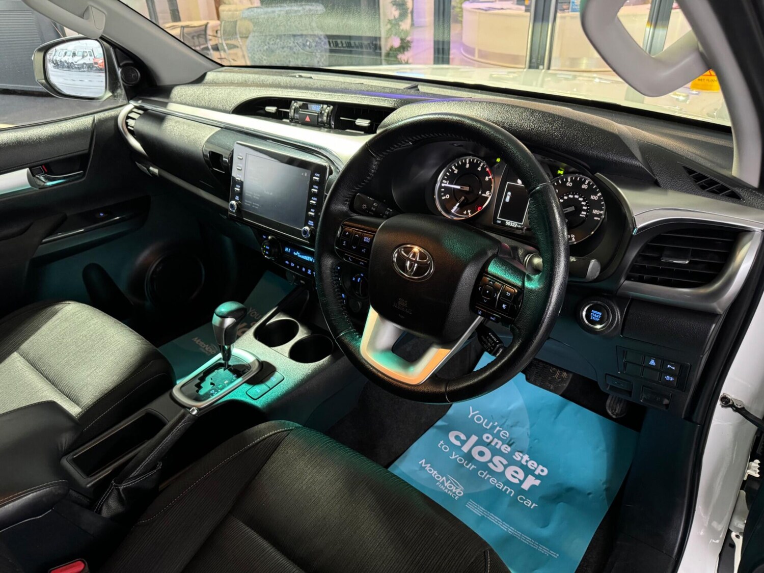 Used Toyota Hilux 2023 for sale - 77386355: Photo 41