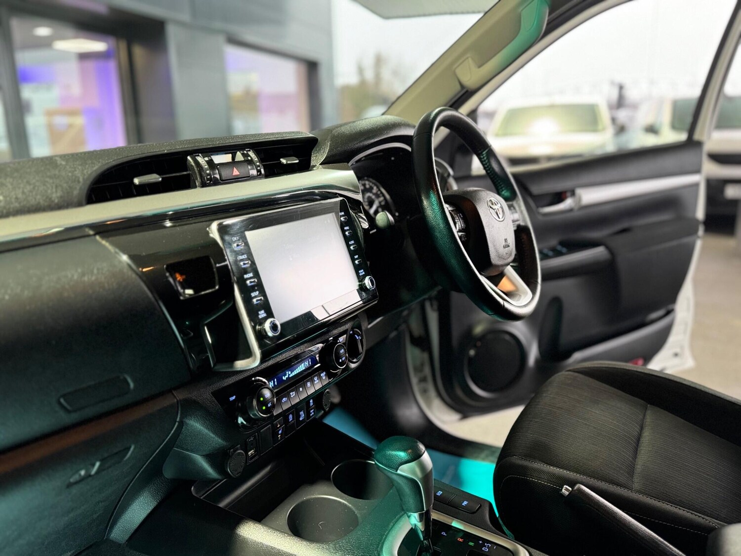 Used Toyota Hilux 2023 for sale - 77386355: Photo 64