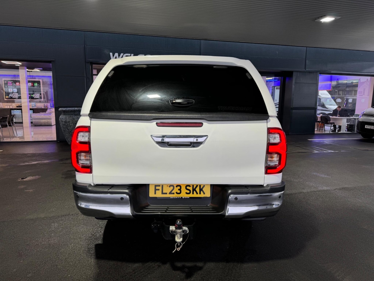 Used Toyota Hilux 2023 for sale - 77386355: Photo 9