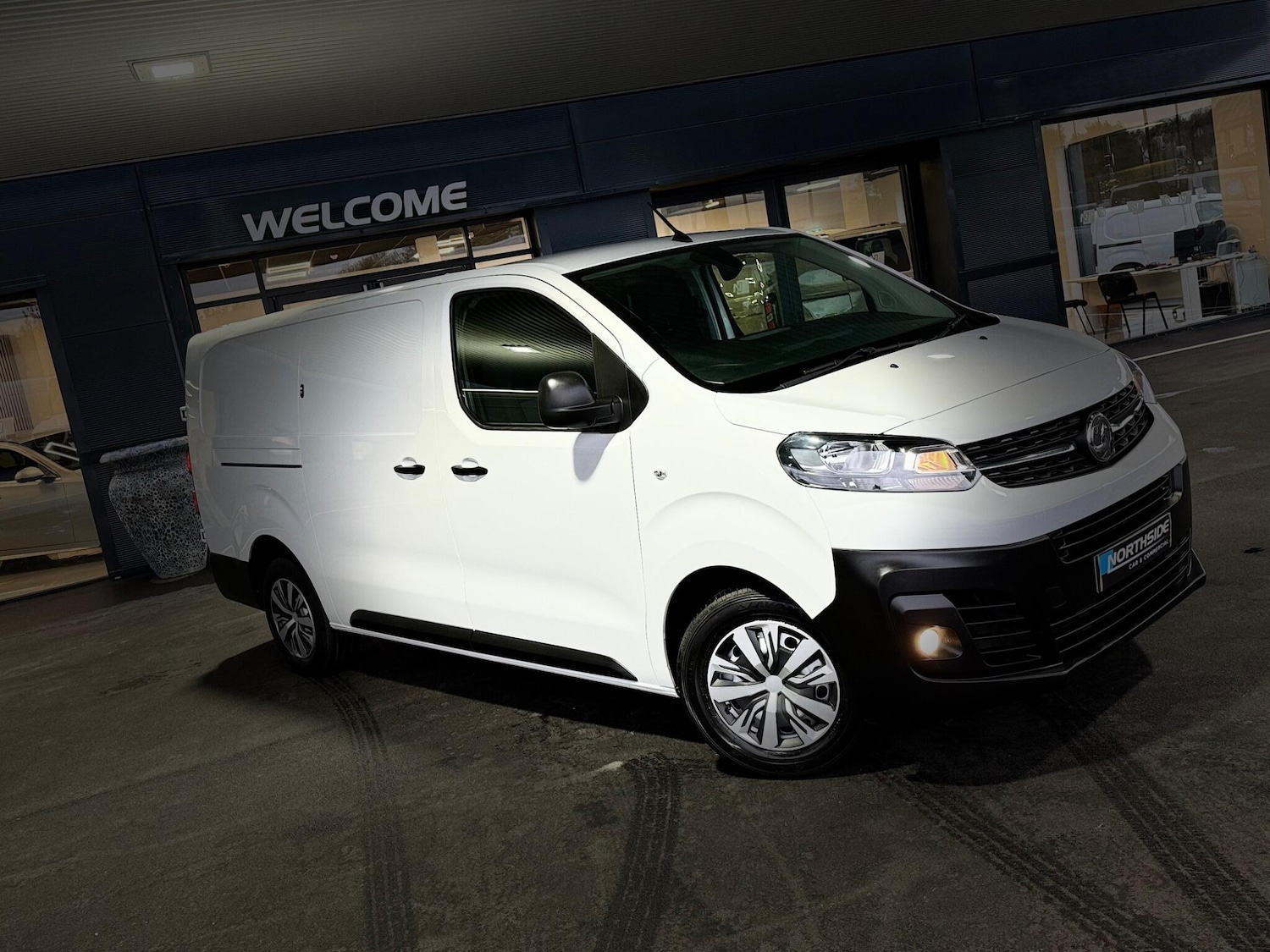 Used Vauxhall Vivaro 2022 for sale - 76550458: Photo 2