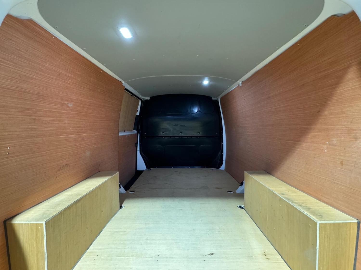 Used Volkswagen Transporter 2023 for sale - 76561527: Photo 22