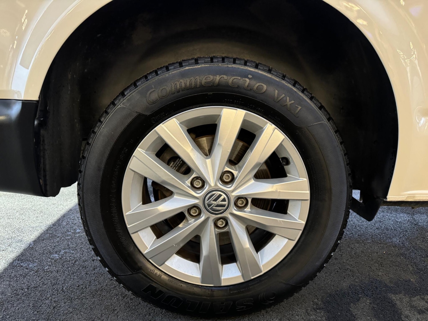 Used Volkswagen Transporter 2023 for sale - 76561527: Photo 28