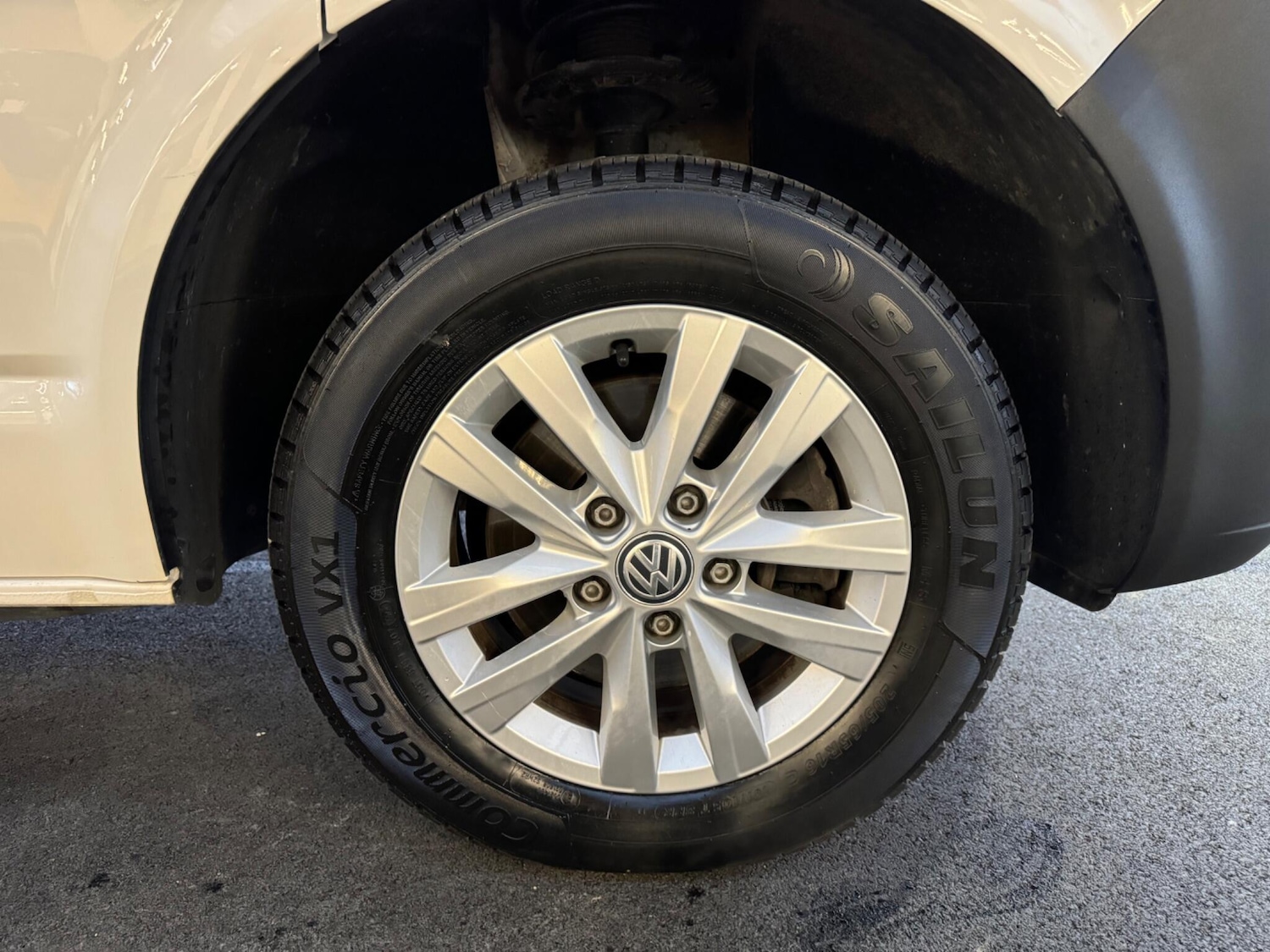 Used Volkswagen Transporter 2023 for sale - 76561527: Photo 30