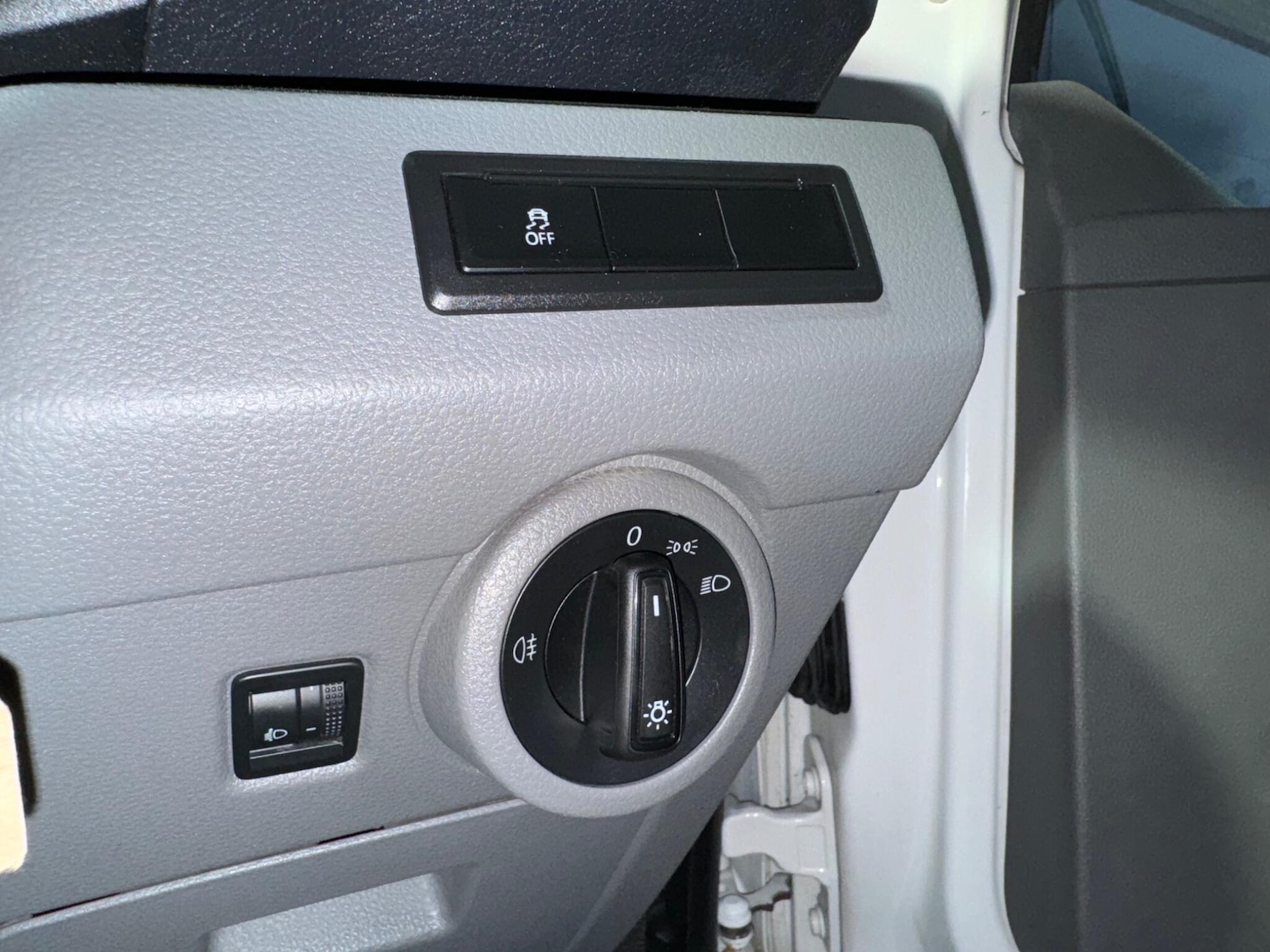 Used Volkswagen Transporter 2023 for sale - 76561527: Photo 42