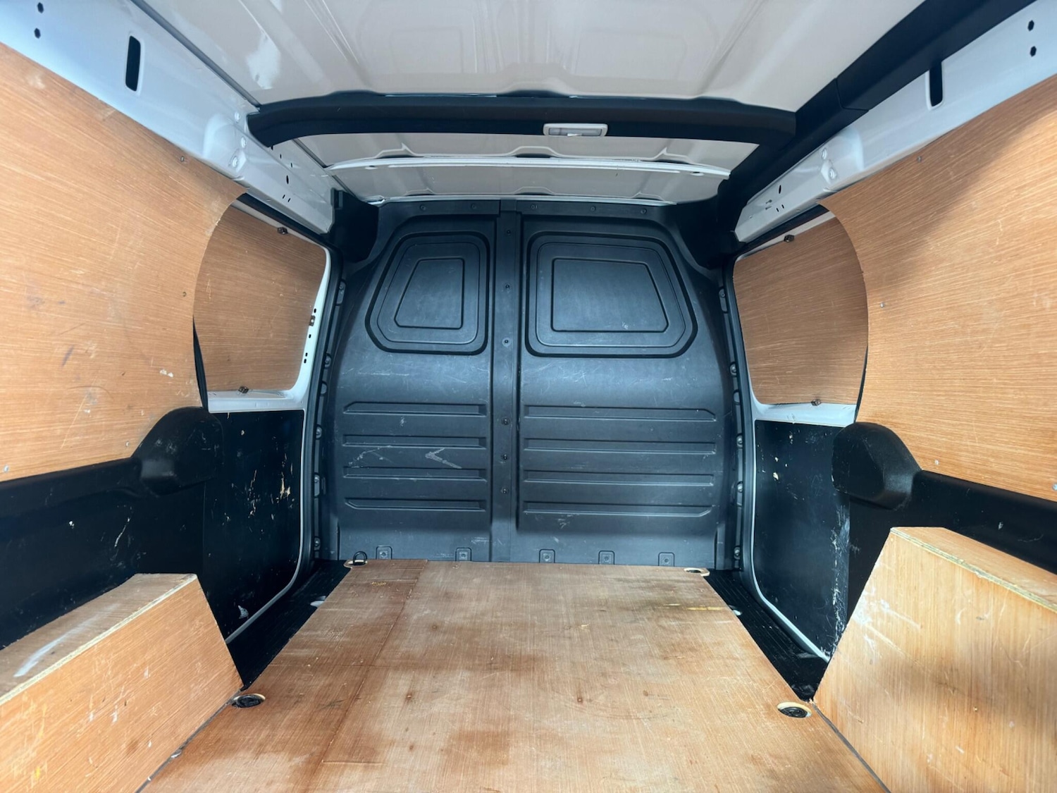 Used Nissan Other 2023 for sale - 77560003: Photo 12