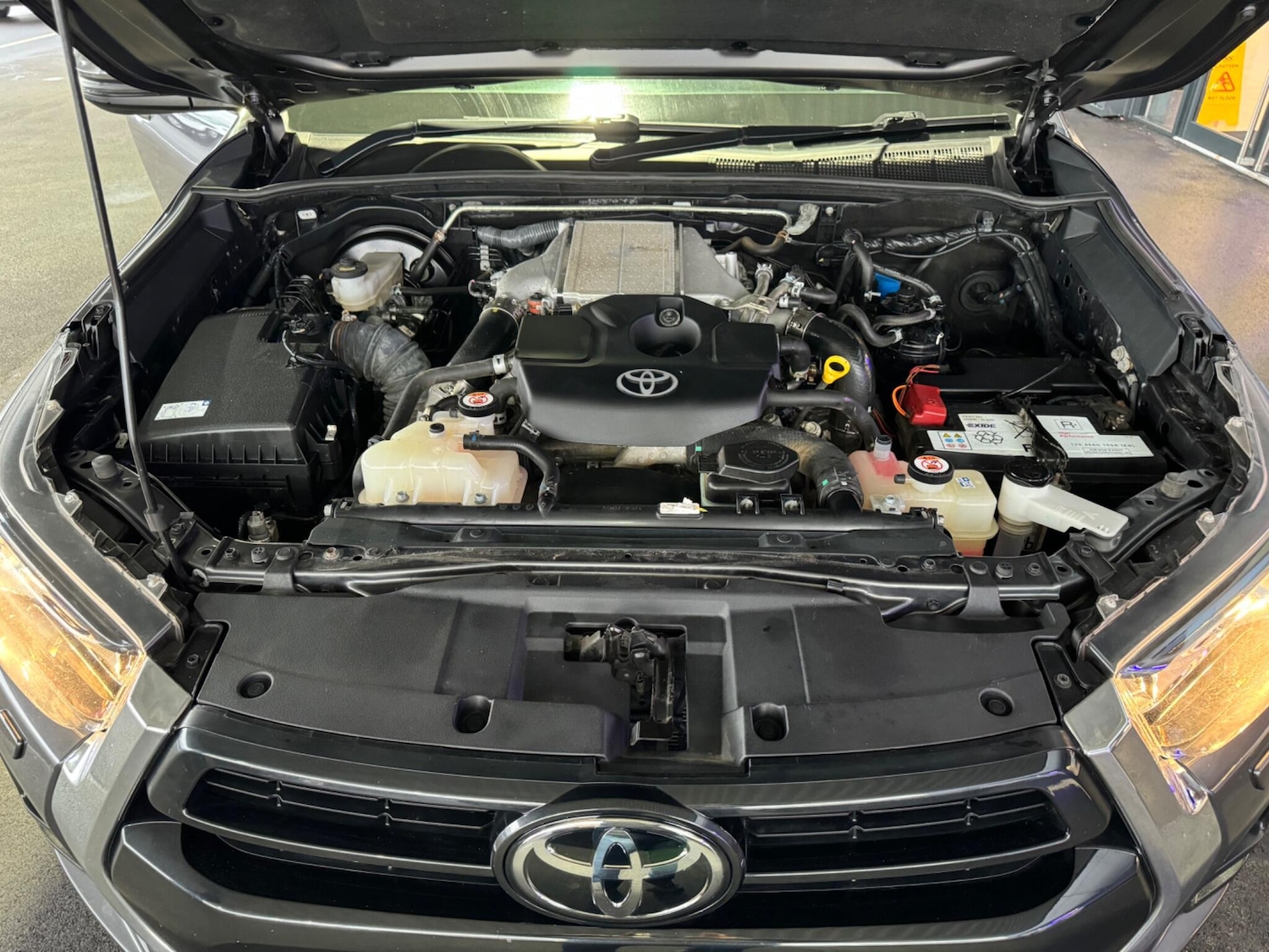 Used Toyota Hilux 2022 for sale - 77441301: Photo 27