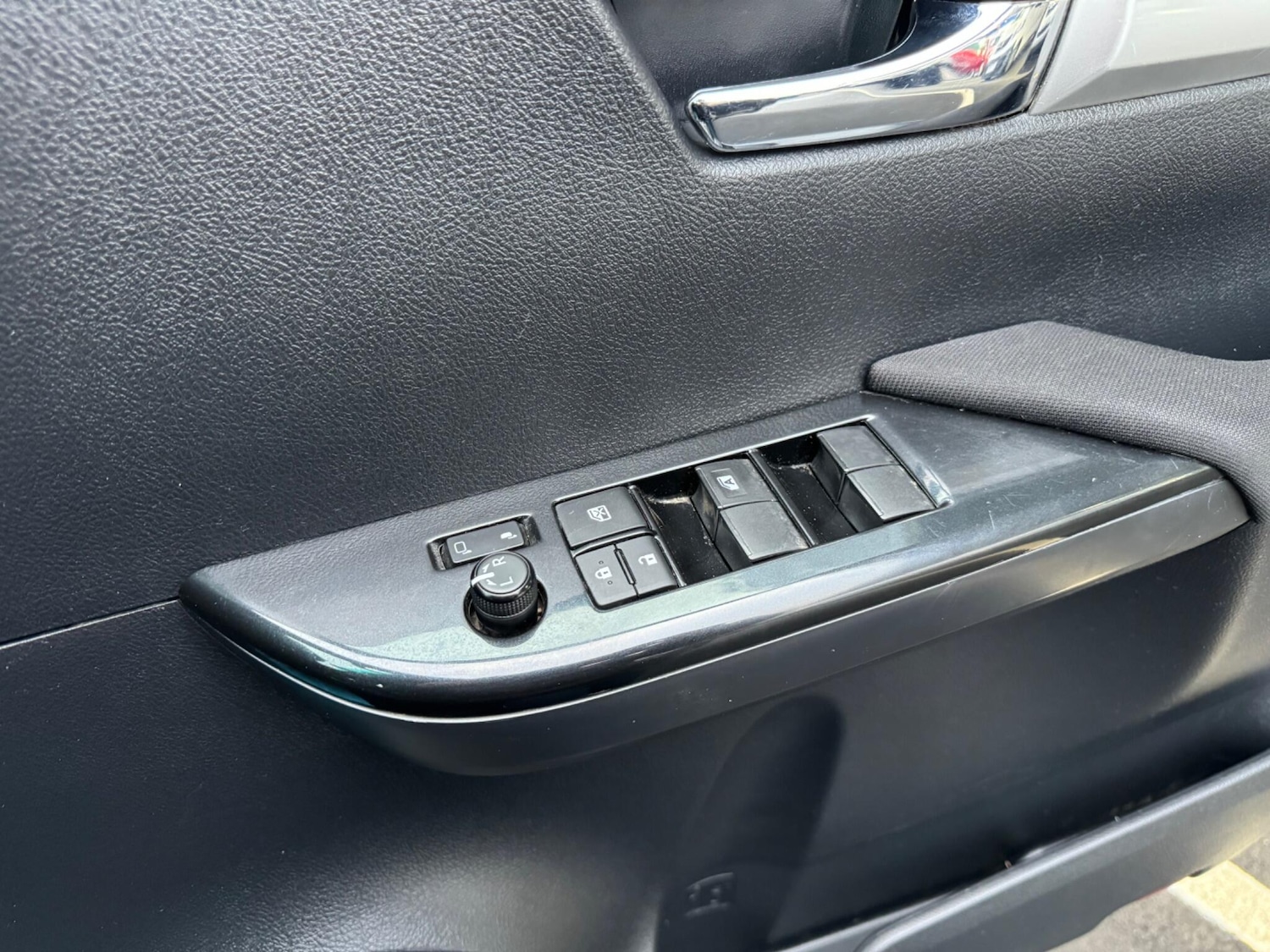 Used Toyota Hilux 2022 for sale - 77441301: Photo 30