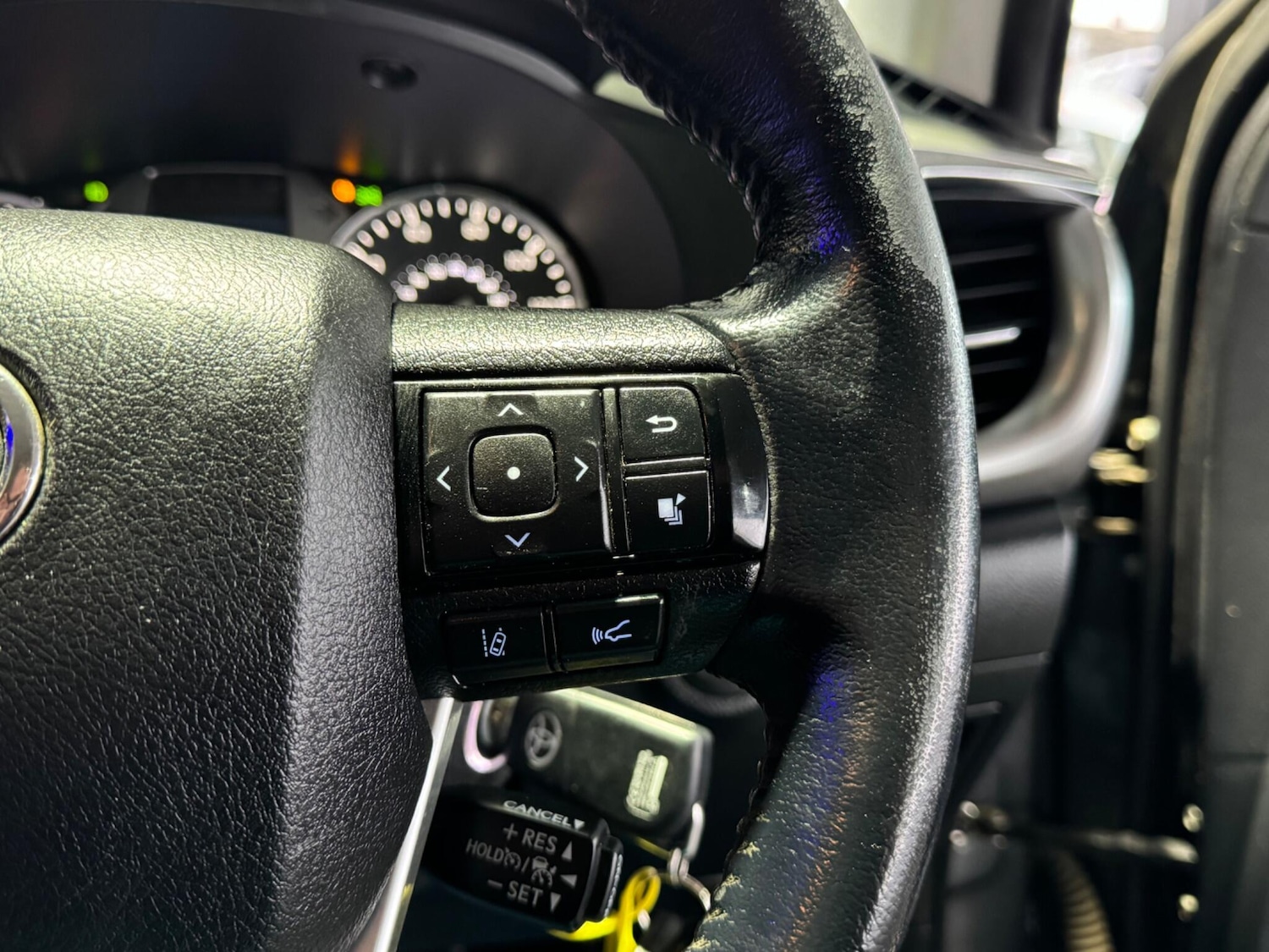 Used Toyota Hilux 2022 for sale - 77441301: Photo 35