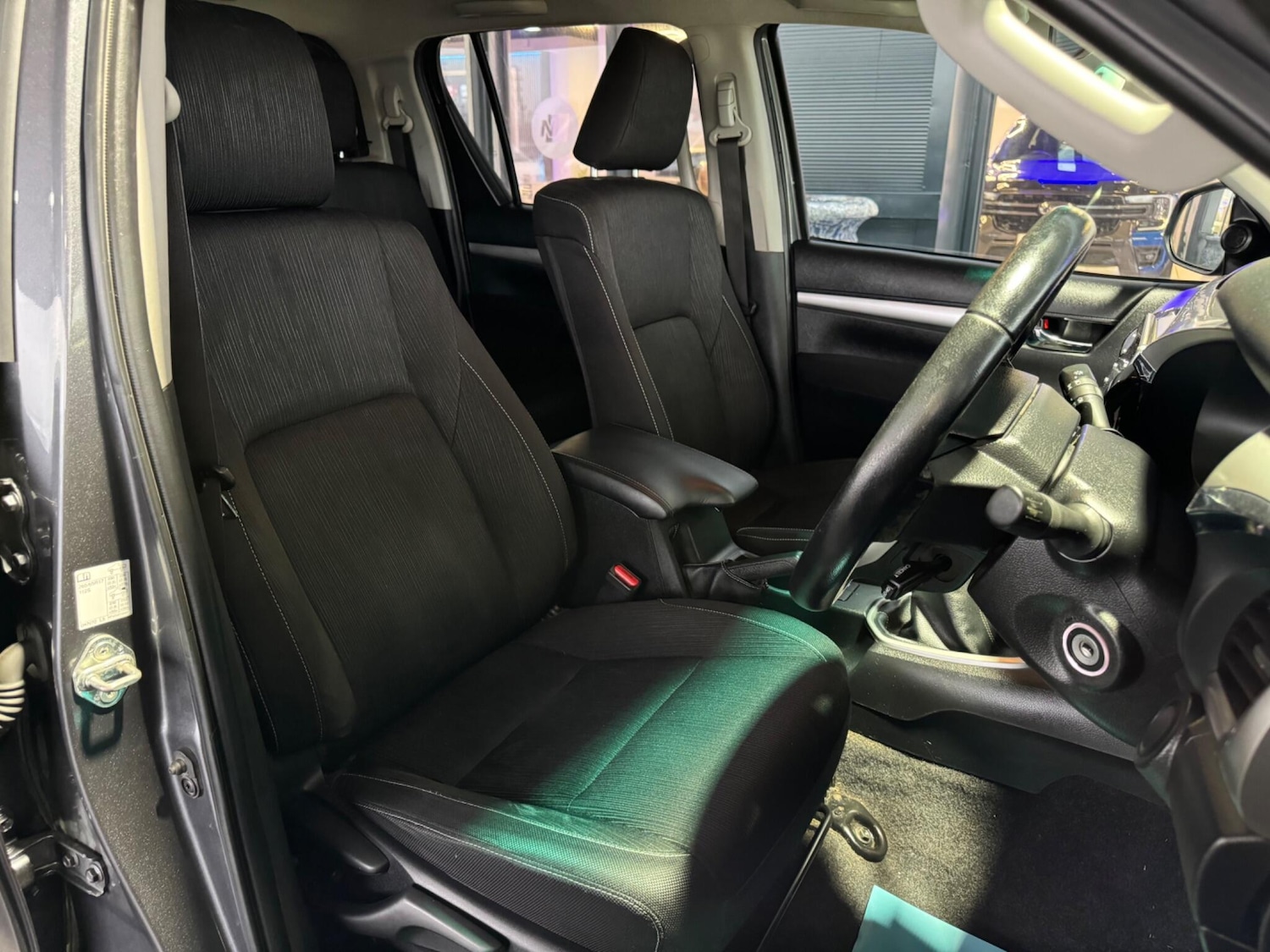 Used Toyota Hilux 2022 for sale - 77441301: Photo 54