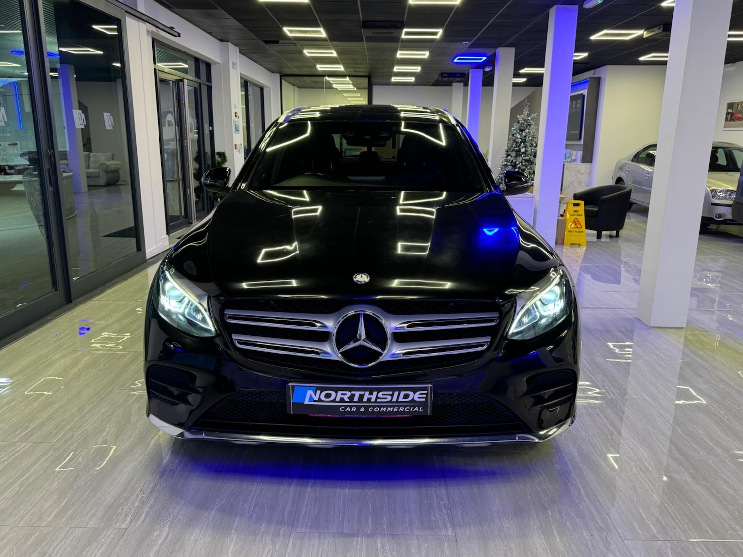 Used Mercedes-Benz GLC 2016 for sale - 76927060: Photo 2