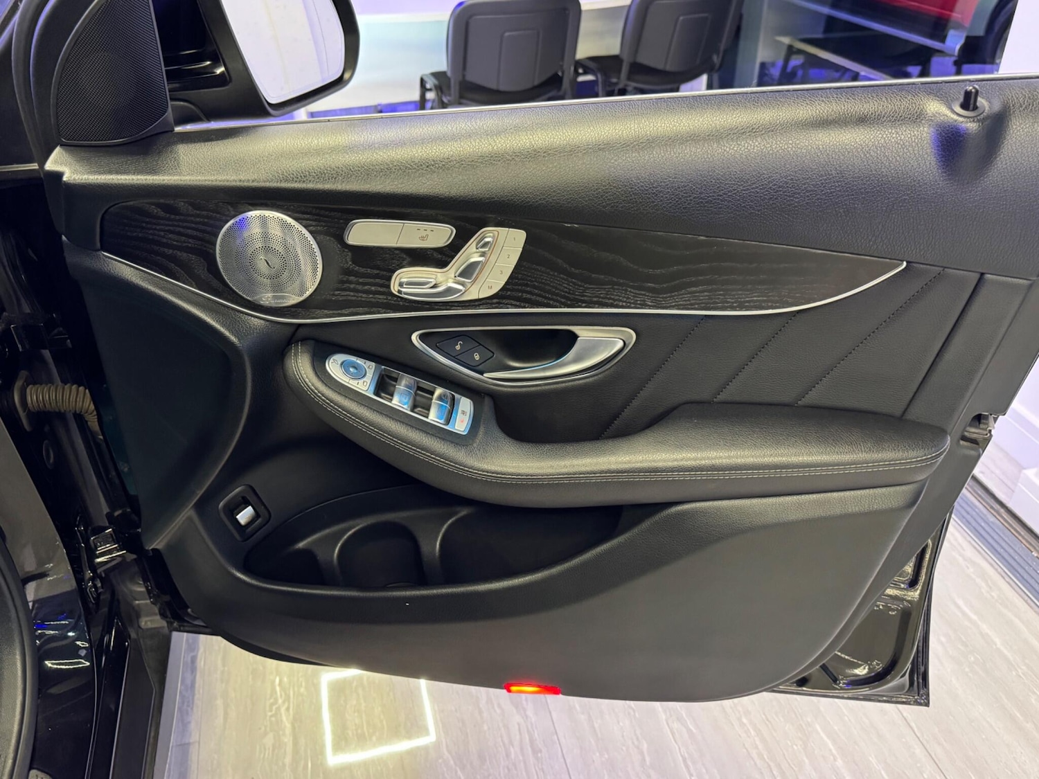 Used Mercedes-Benz GLC 2016 for sale - 76927060: Photo 29