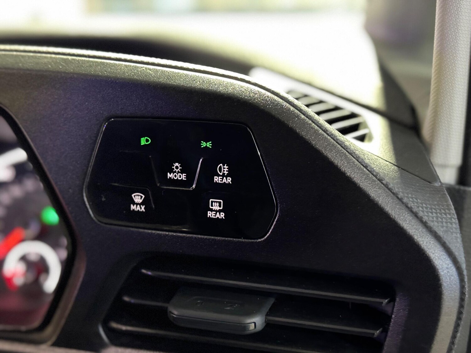 Used Volkswagen Caddy for sale - 77883131: Photo 37