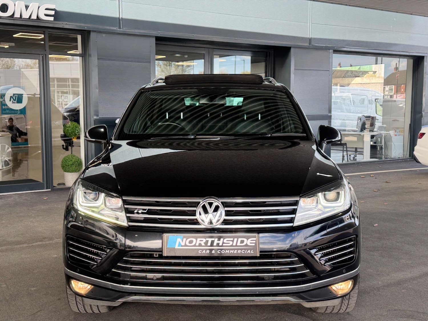 Used Volkswagen Touareg 2015 for sale - 78033789: Photo 2