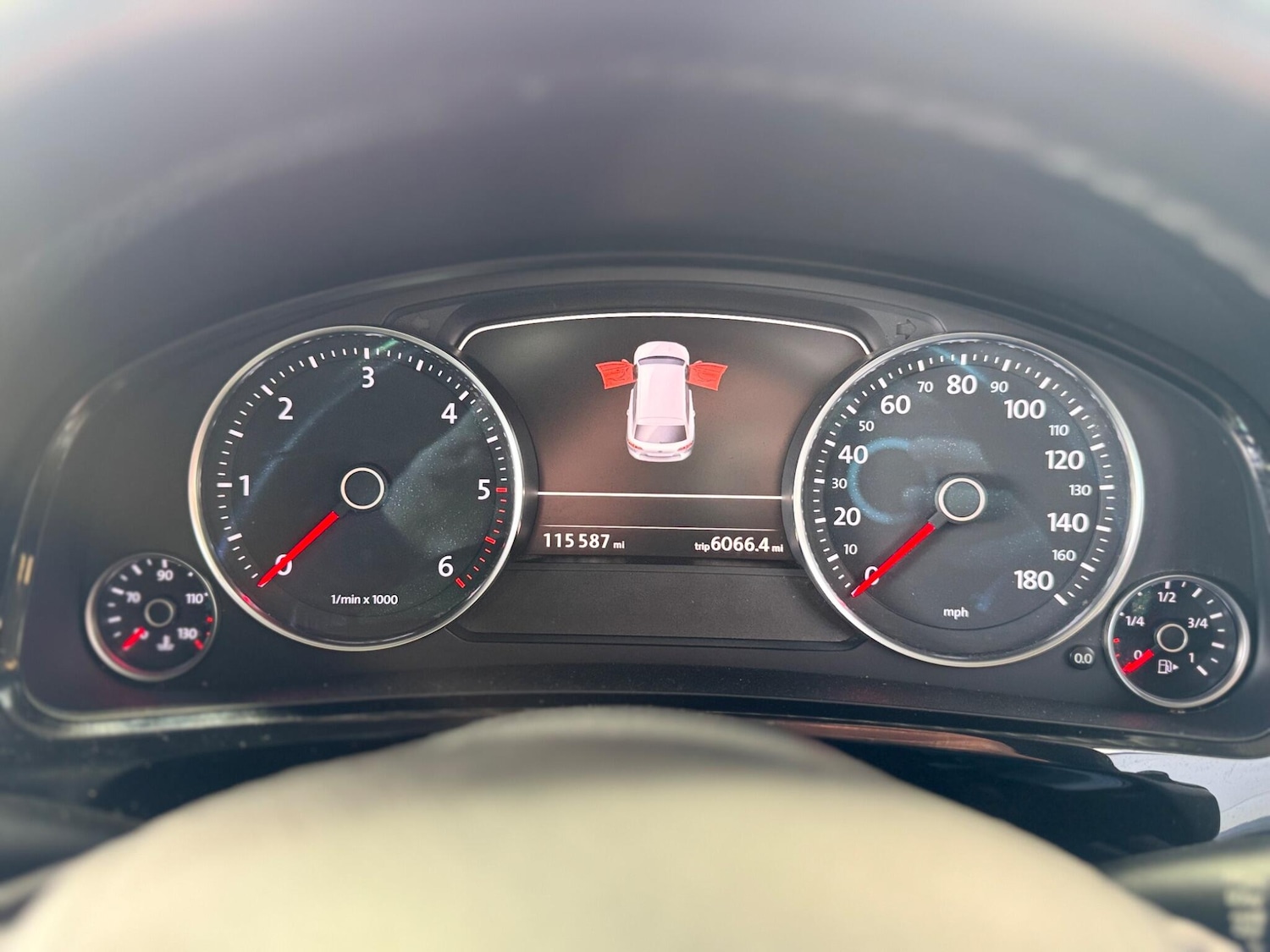 Used Volkswagen Touareg 2015 for sale - 78033789: Photo 34