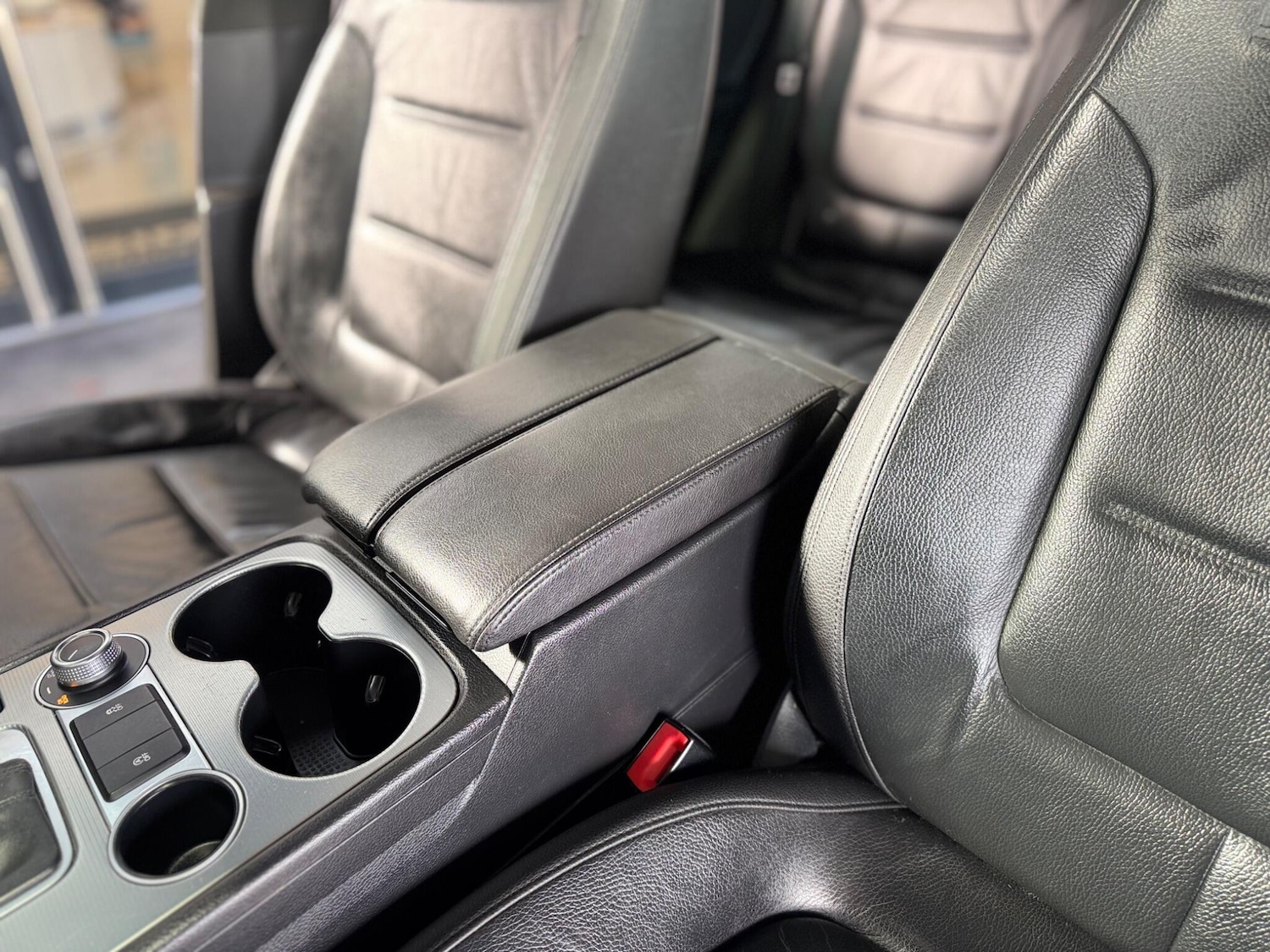 Used Volkswagen Touareg 2015 for sale - 78033789: Photo 60