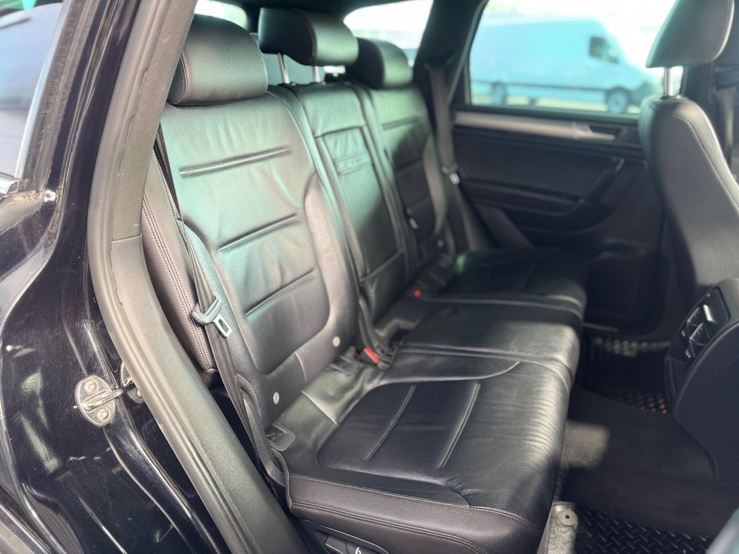 Used Volkswagen Touareg 2015 for sale - 78033789: Photo 63