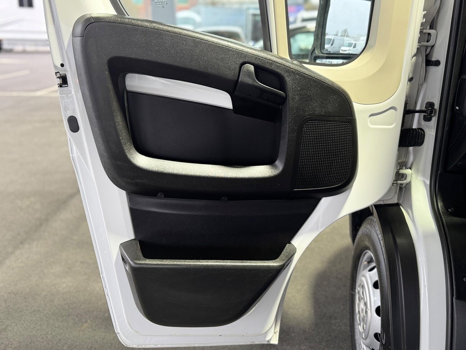 Used Citroen Relay 2023 for sale - 77993981: Photo 59