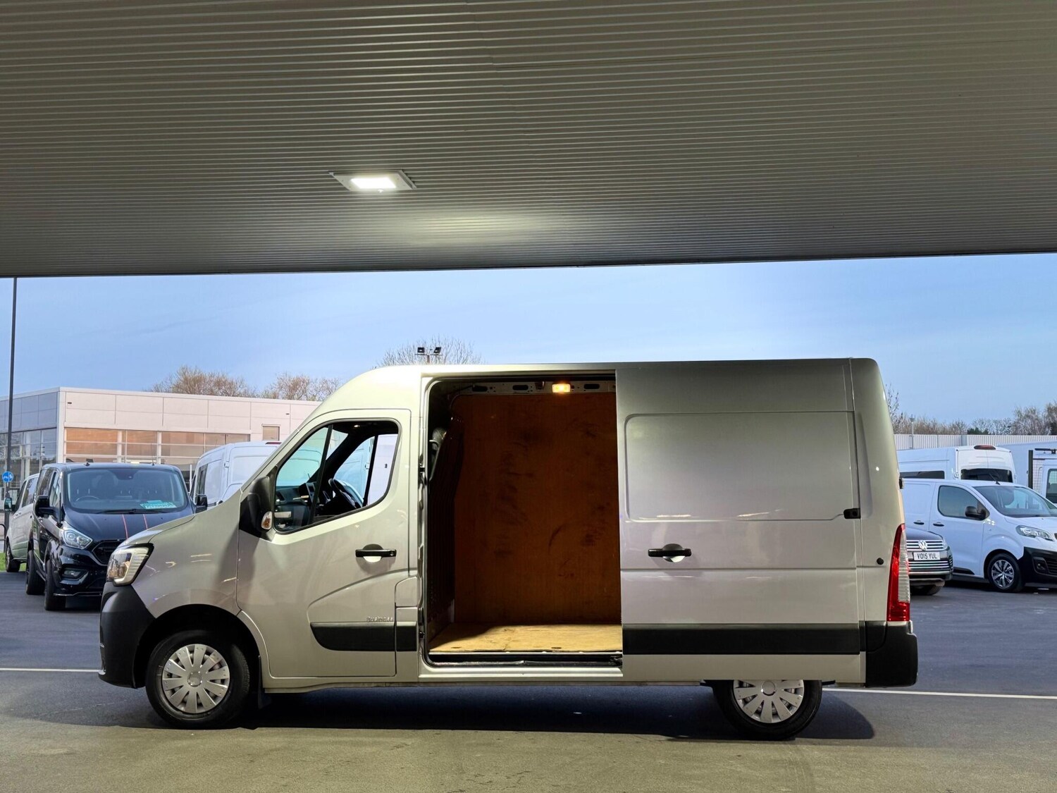 Used Renault Master 2023 for sale - 77957084: Photo 15