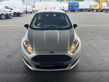 Used Ford Fiesta Van 2015 for sale - 76059732: Photo