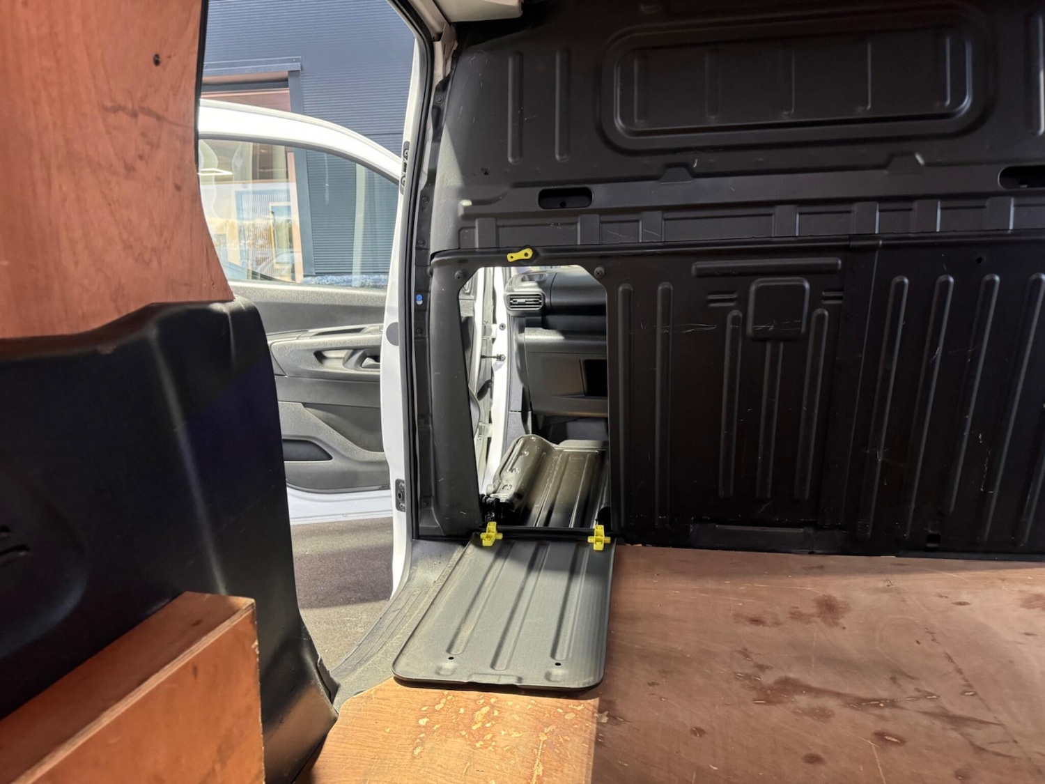 Used Peugeot Partner 2022 for sale - 76360939: Photo 31