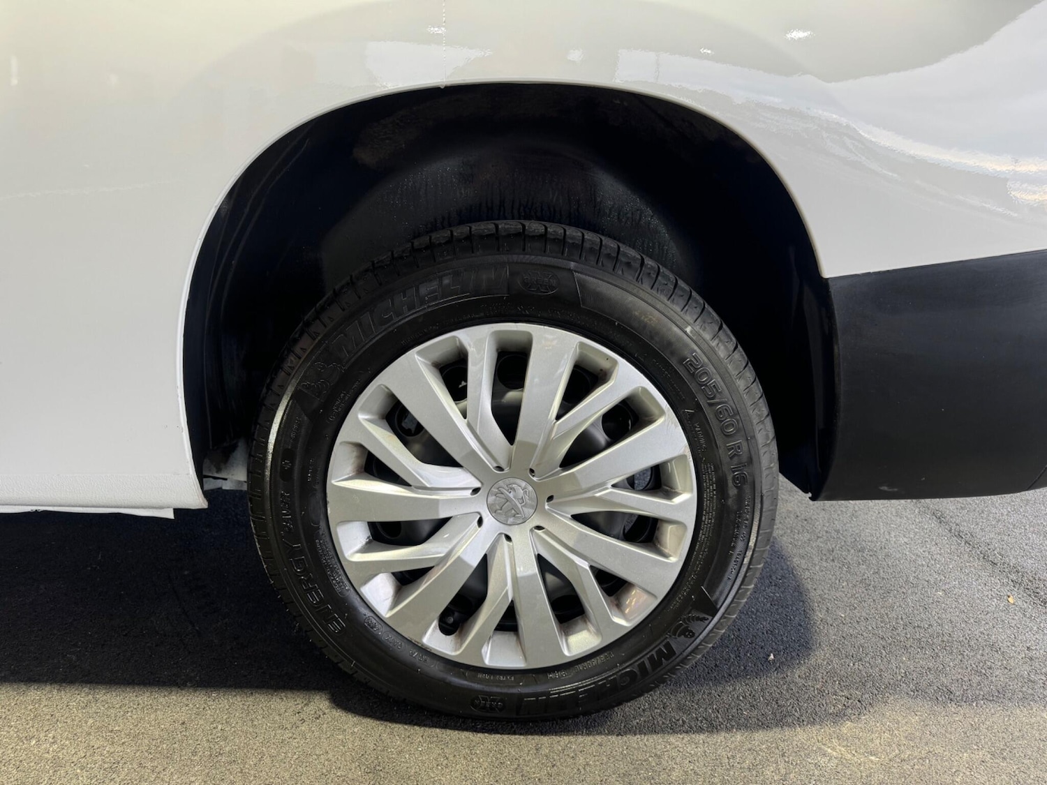 Used Peugeot Partner 2022 for sale - 76360939: Photo 37