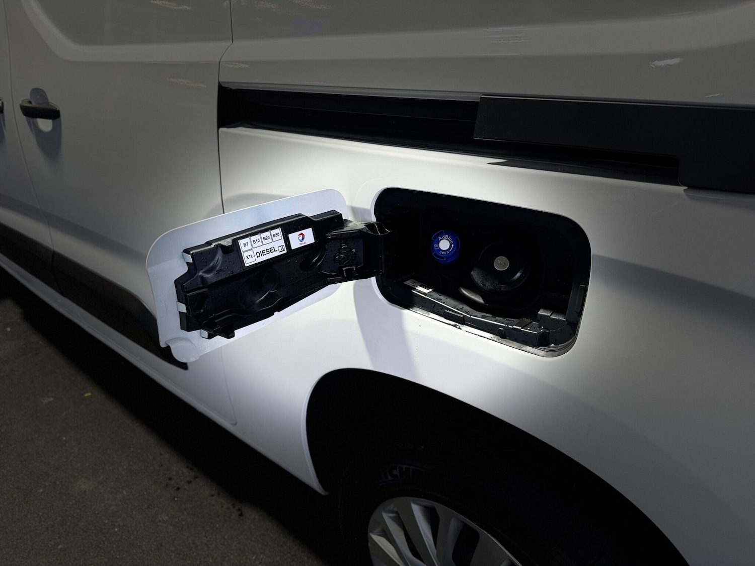 Used Peugeot Partner 2022 for sale - 76360939: Photo 40