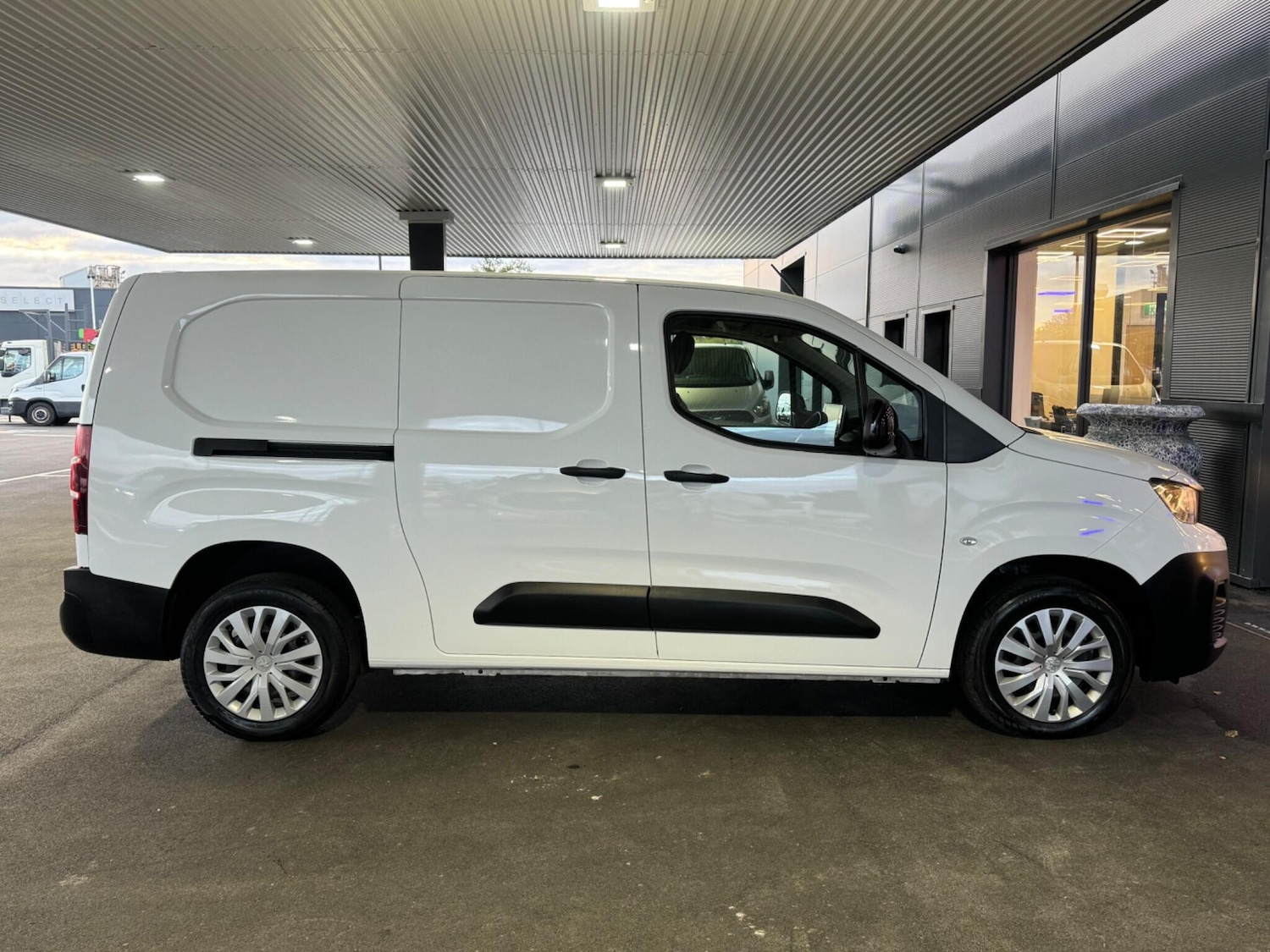 Used Peugeot Partner 2022 for sale - 76360939: Photo 5